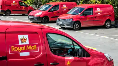 Royal Mail asks customers to put up dog warning signs